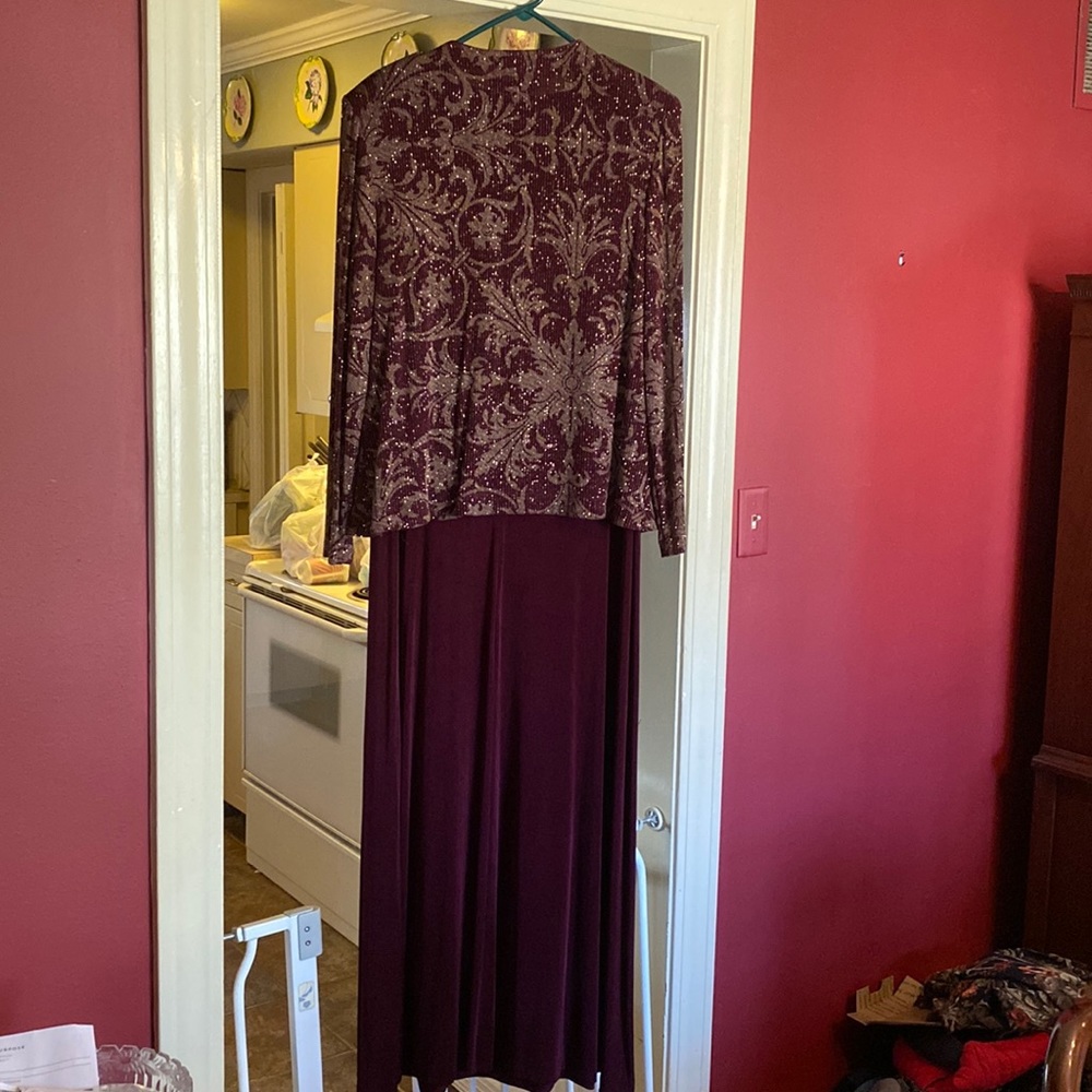 Alex Evenings evening dress.  Size 16.